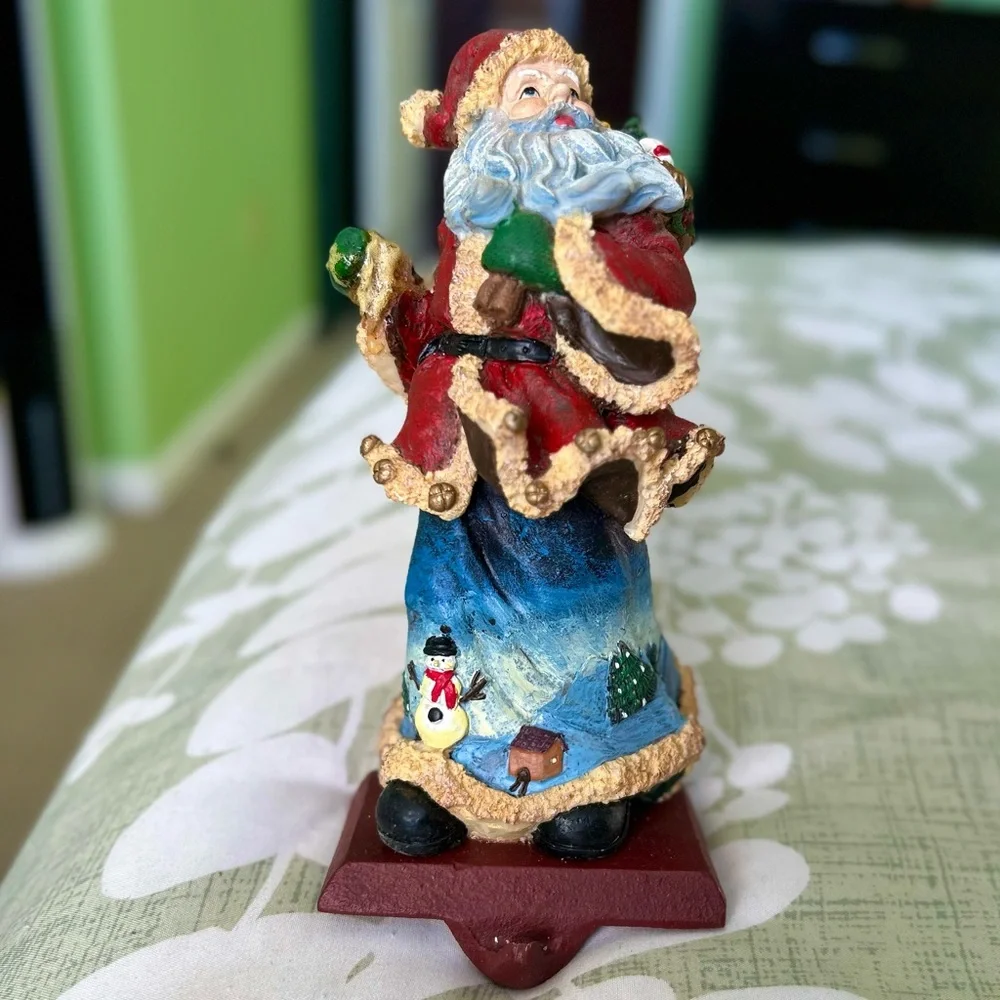 Vintage 3D Textured Christmas Rustic Santa Fireplace Decor Hanging Stocking Hook